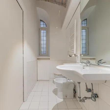 Apartment Lovely Loft Near Termini Station Rome